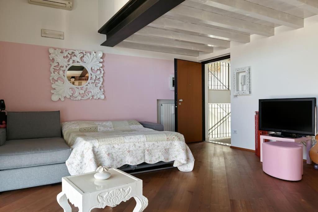 Your Little Loft Villafranca di Verona Ngoại thất bức ảnh